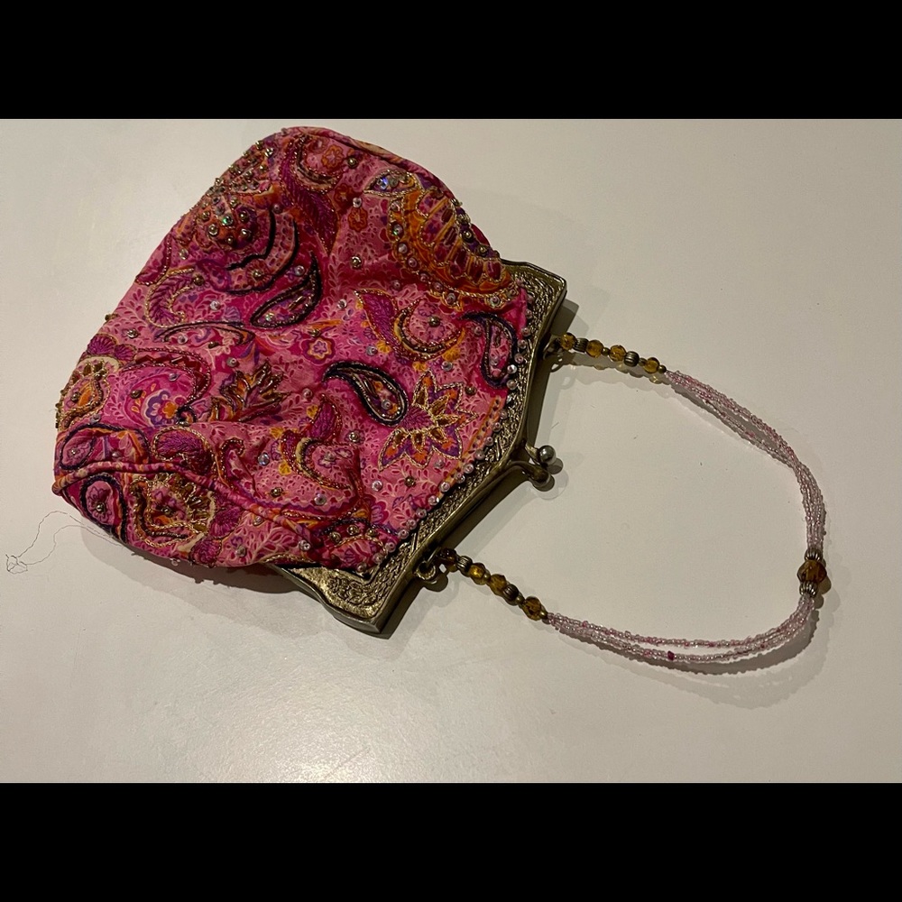 Authentic Vintage 1920s purse from the most romantic era.